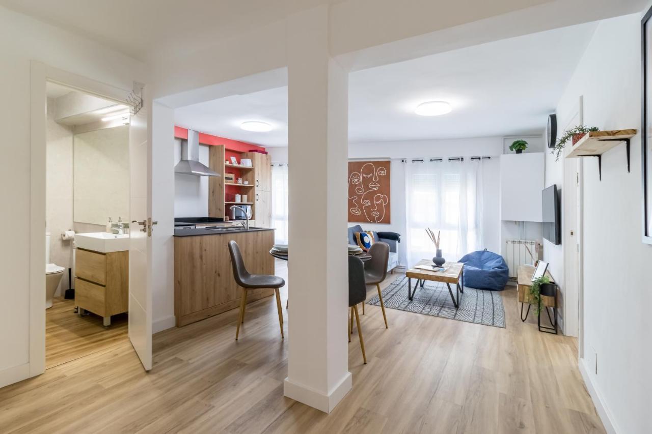 Apartamento Recien Reformado Plaza Del Ayuntamiento Santander Eksteriør bilde